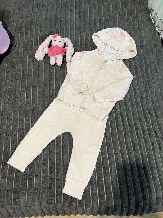 Костюм фірми картерс