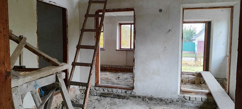 Продам Будинок із білої цегли в с. Погреби  . 20000 дол США