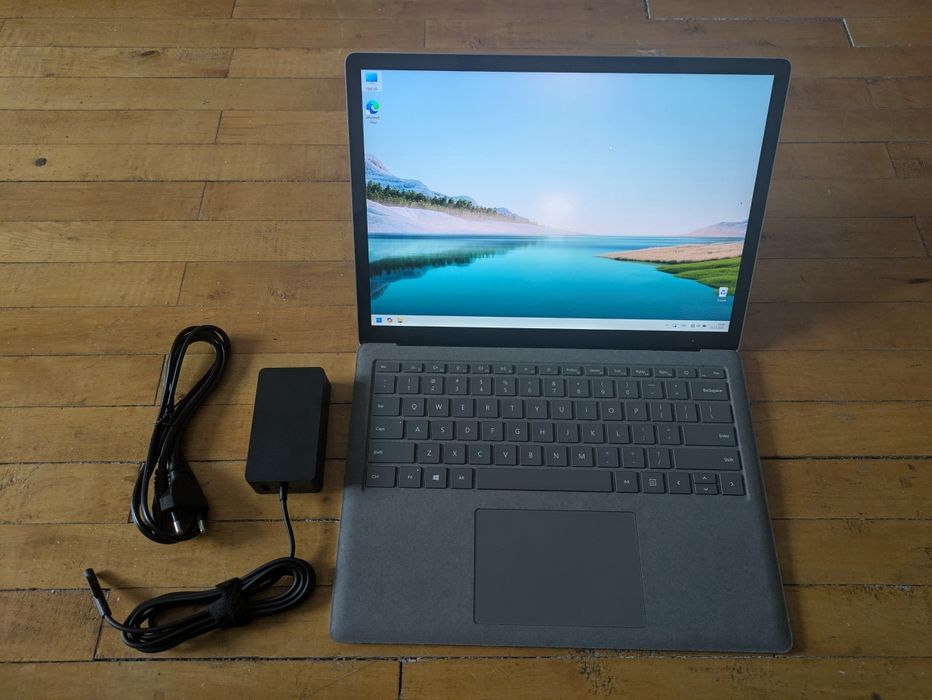 Microsoft Surface Laptop 4 (1958)