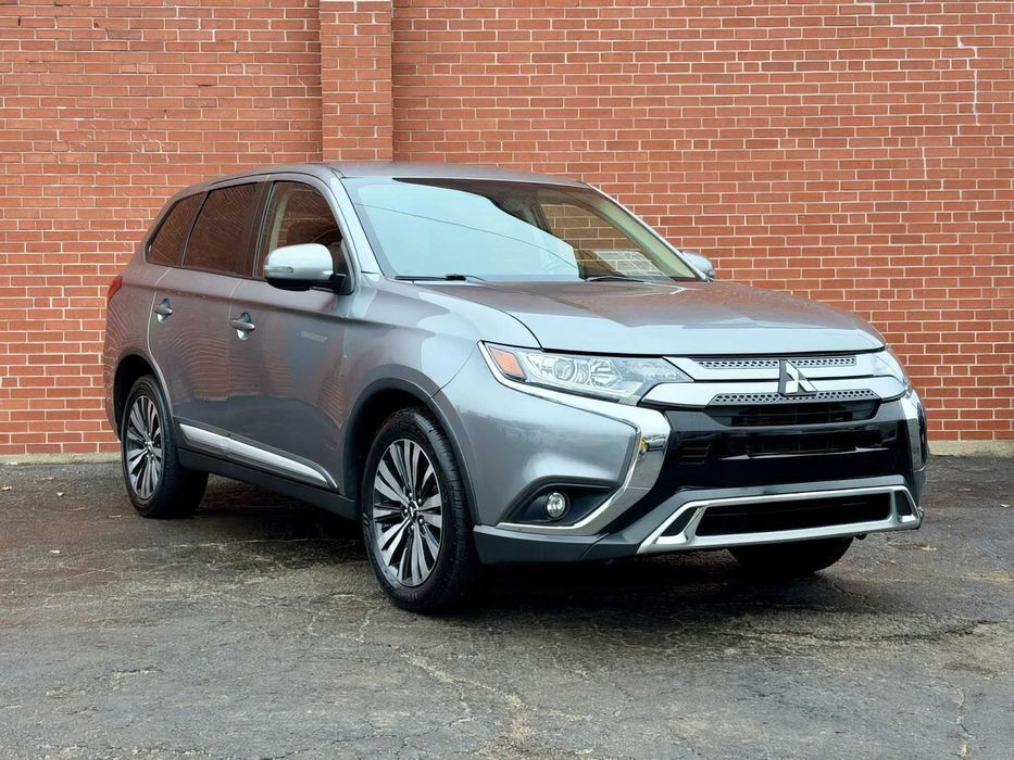 Mitsubishi Outlander      2019