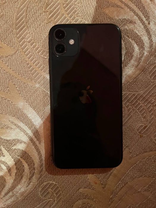 Продам айфон 11 хорошее состояние