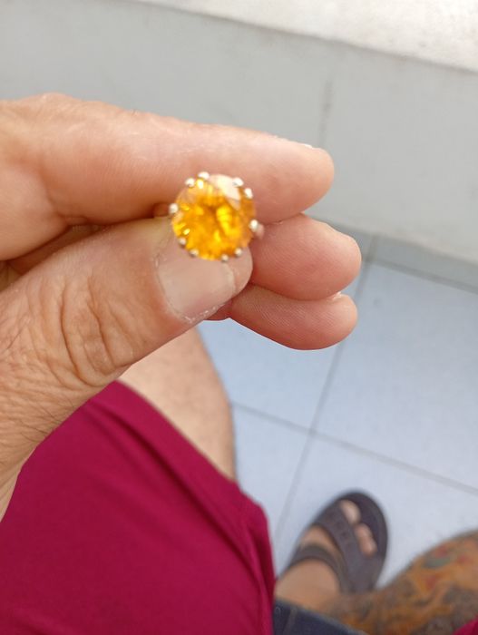 Anel em ouro de  peça muito bonita