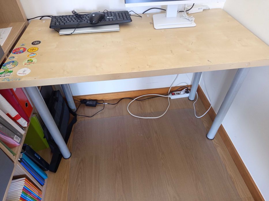 Mesa secretária ikea