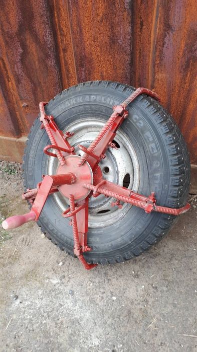 Продам  Кріплення на Джип(2шт) для виїзду З болота!