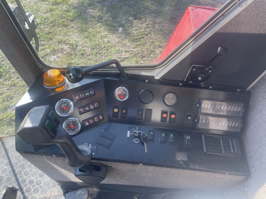 Комбайн Massey Ferguson 19
