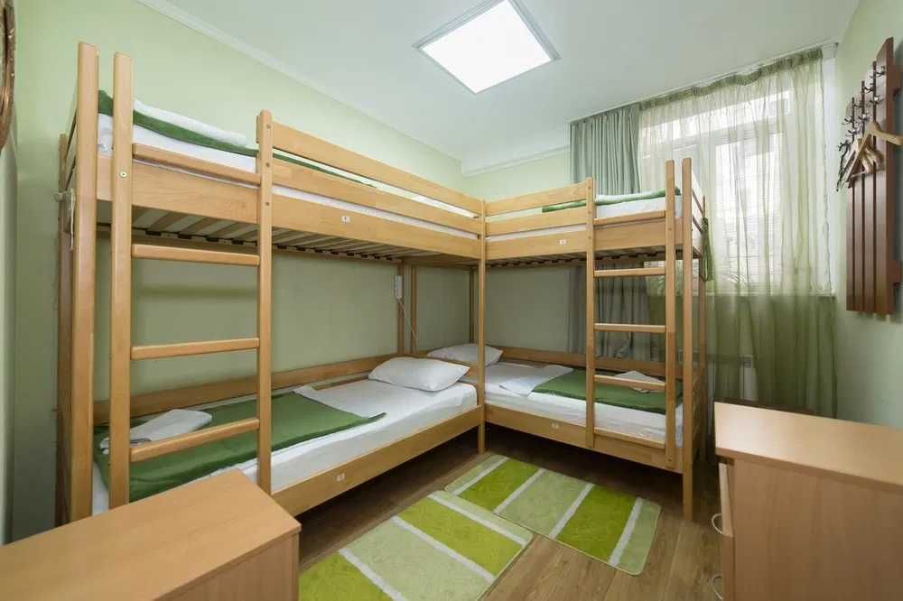 Хостели у кожному районі Києва поряд з Метро-11-555.biz.ua