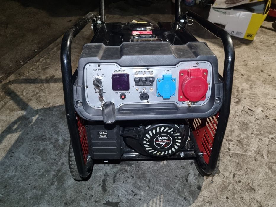 Agregat prądotwórczy 6.9kw jak nowy