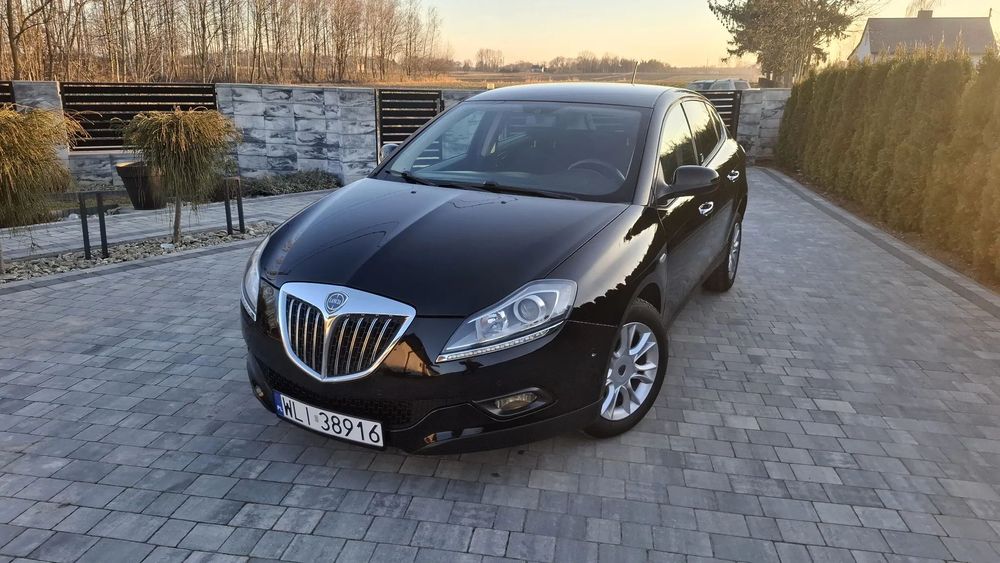 Lancia Delta 1,4 Turbo Niski Przebieg Zadbana Klimatronic Dwie Strefy