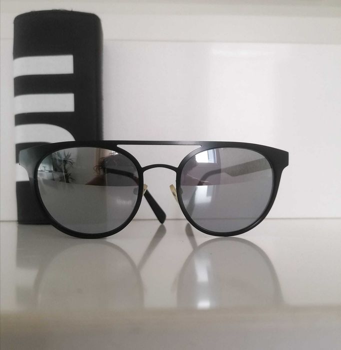 Óculos de sol espelhados