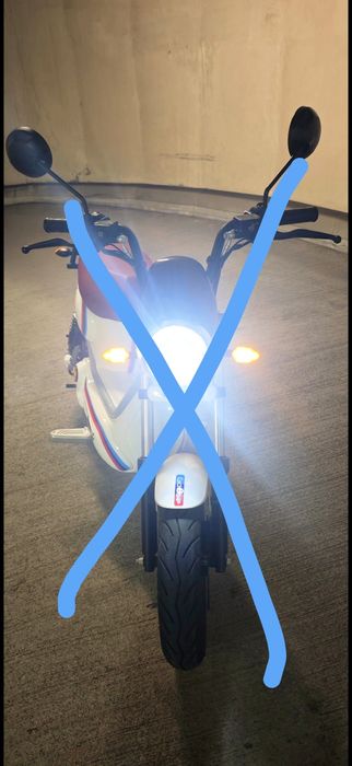 Vende esta mota elétrica