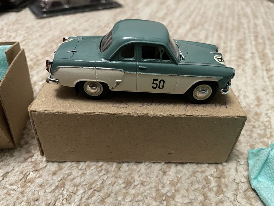 Автолегенди СССР (Vector-models) Москвич 407 купе спорт