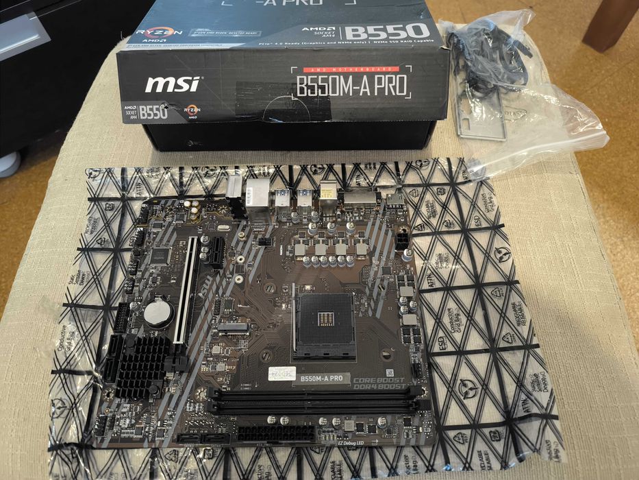 MSI B550M-A PRO Motherboard64740287698307121