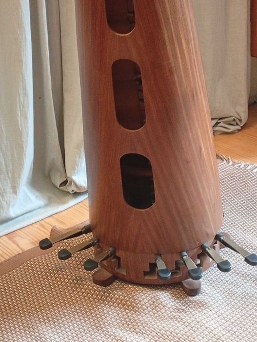 Harpa de pedais para venda ou aluguer