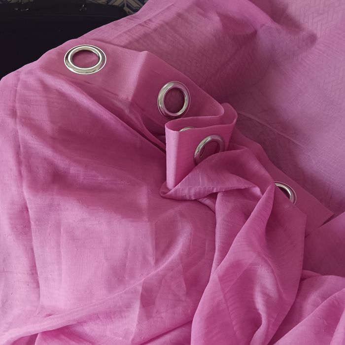 Cortinado rosa choque