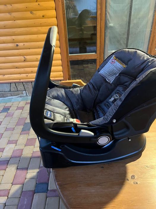 Автокрісло chicco 0-2 р