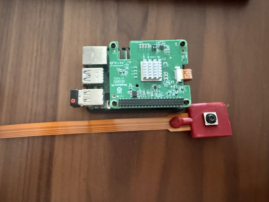 Raspberry pi5 16GB z AI Hat+ 26TOPS