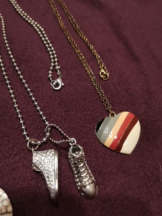 Colares de mulher, choker, pendentes