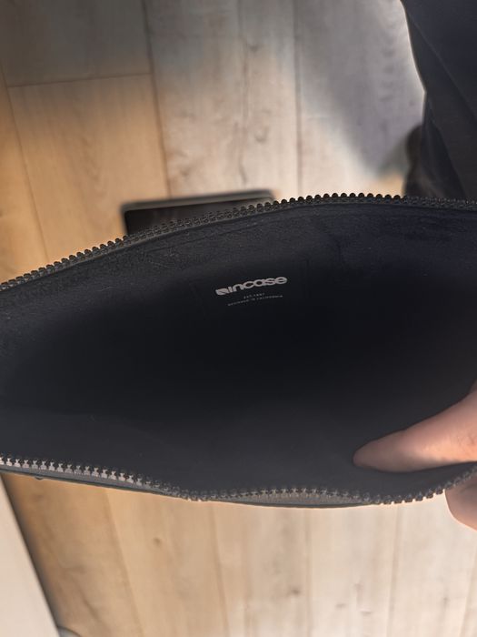iPad Pro 11” 2018 + Klawiatura + Etui + Ładowarka