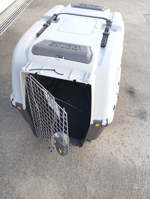 Casota animal grande como nova