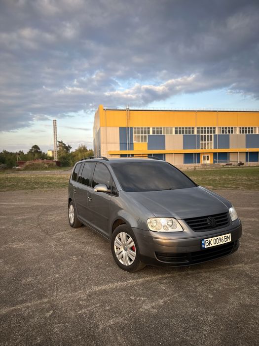 Volkswagen touran 1.6 mpi 2003