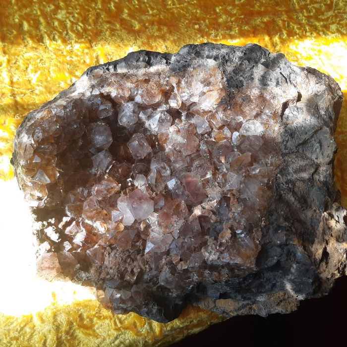 Самородок  камень