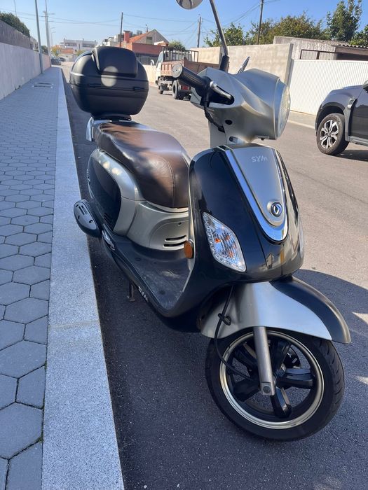 SYM FIDDLE 125 com Topcase SHAD