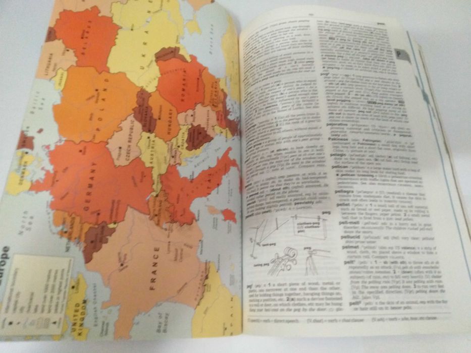 Dicionário Inglês - Inglês Oxford Advanced Learner's Dictionary.