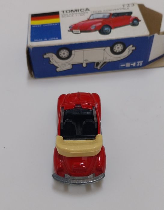 Miniatura antiga Tomica Volkswagen