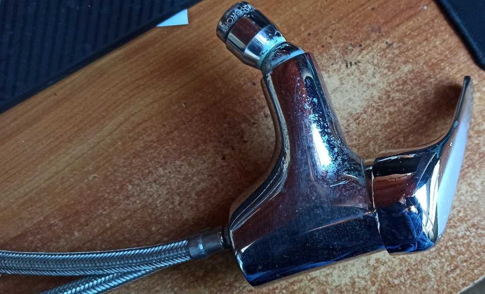 Torneira água quente/fria para bidé, lavatório, etç,