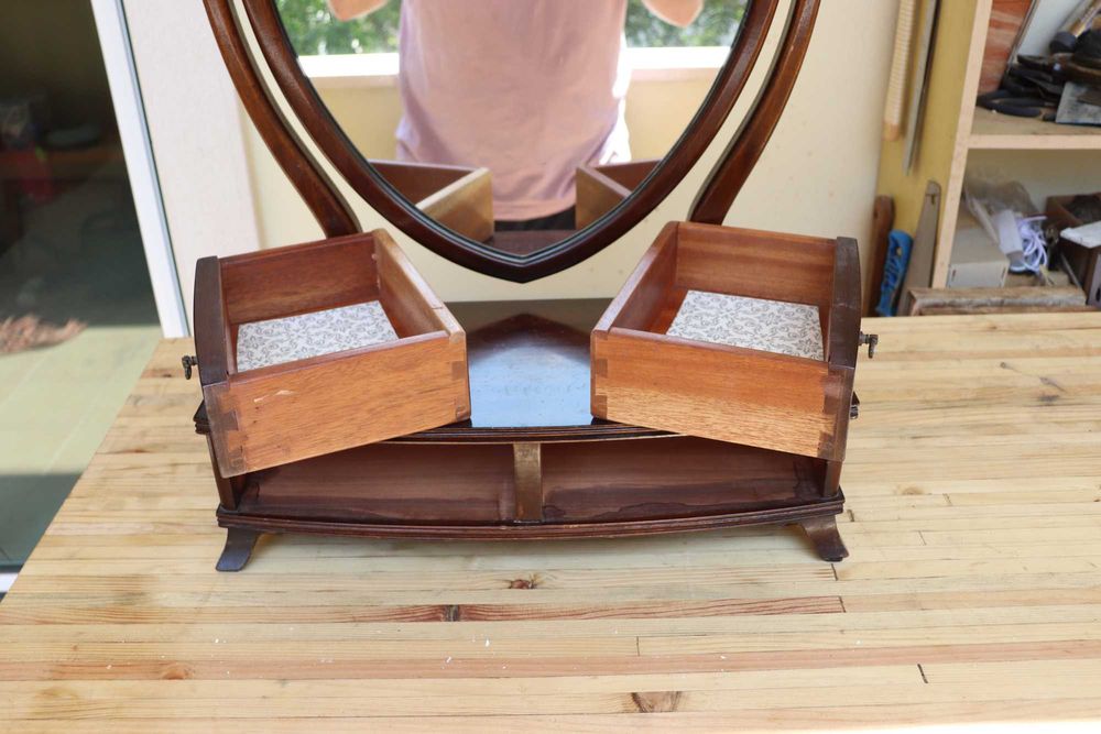 Espelho de Maquilhagem com Gavetas