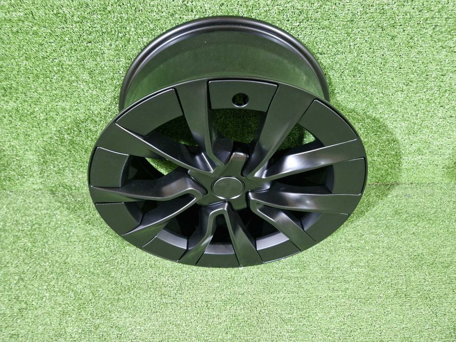Диски R18 5x114.3 CB64.1 Tesla Model 3 Model Y DT08