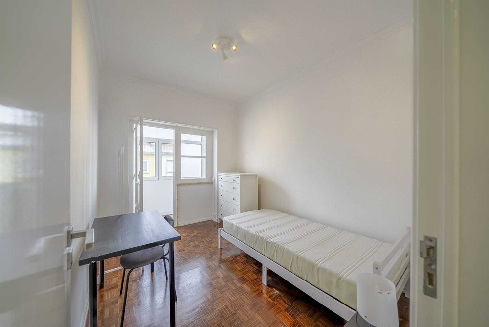 Alugar Apartamento T2 em Benfica