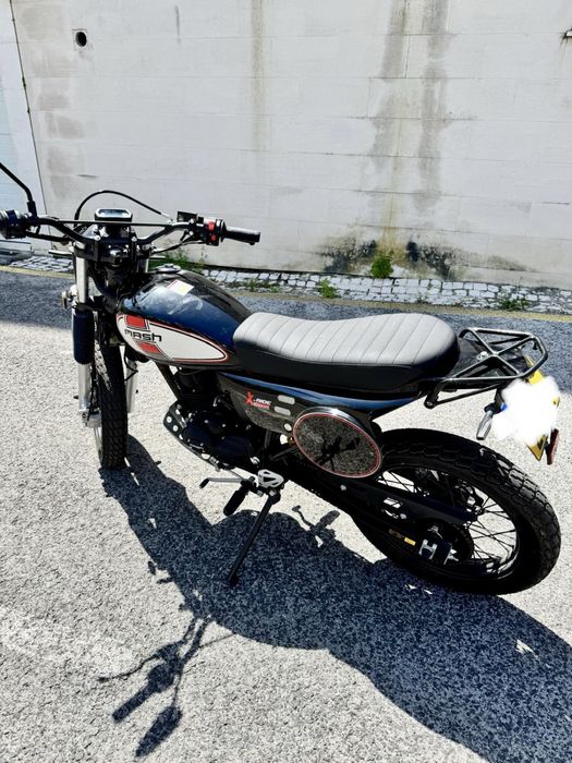 Mash 50 X-ride , como nova , ainda na rodagem
