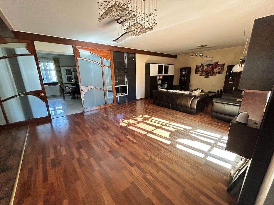 Dom wolnostojący 270 m² z działką 1427 m² – Kędzierzyn-Koźle, centrum