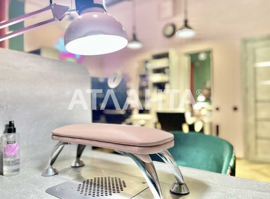 Продам Действующий салон красоты ЖК 4 Сезона Гагарина проспект Фонтан