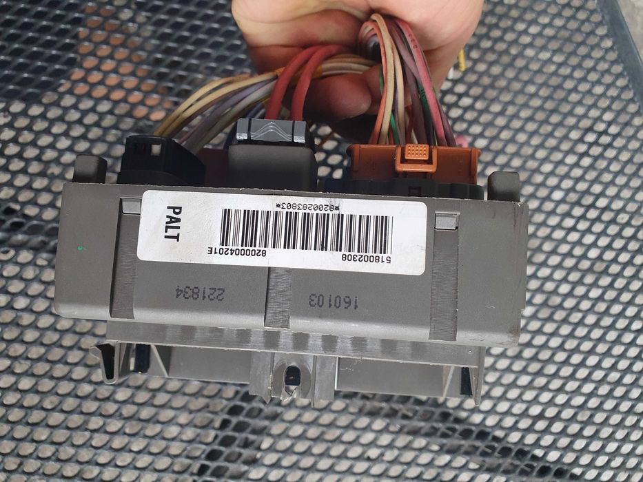 Modul sterownik bsi bsm komfortu Renault  Laguna 2 sprawny