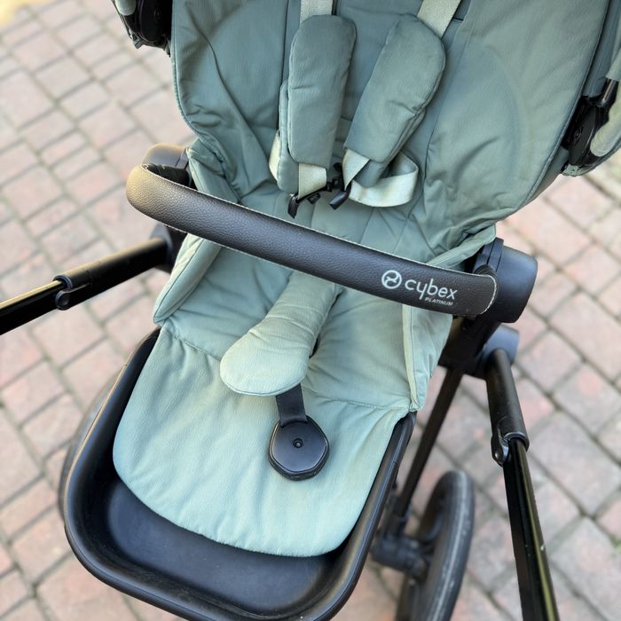 Cybex Priam Leaf Green прогулянкова коляска