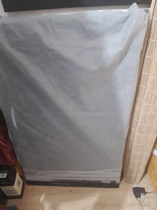 Três televisões Philips LG