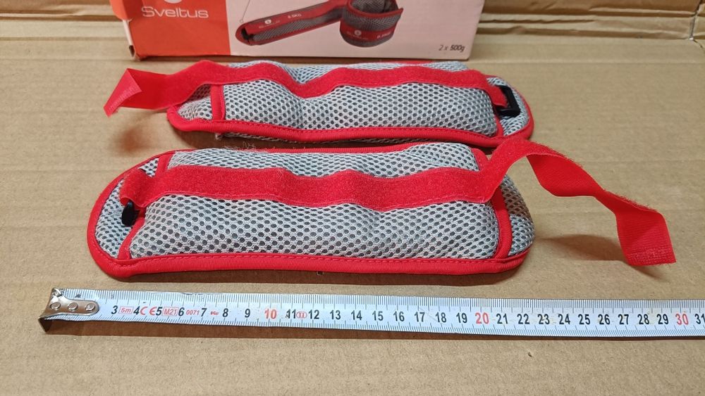 Sveltus akwabanda 2 x 500 g Obciążniki na nogi ręce