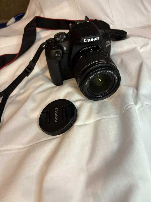 Продам фотоапарат Canon EOS 2000D kit (18-55mm) DC III (новий)