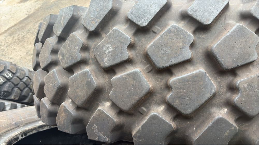 шина б/в 14.00R20 Michelin XZL ( 6 шт.)