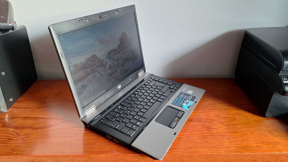 HP 6730b- Intel P8700 2.53GHz- 4GB Ram- HDD 250GB