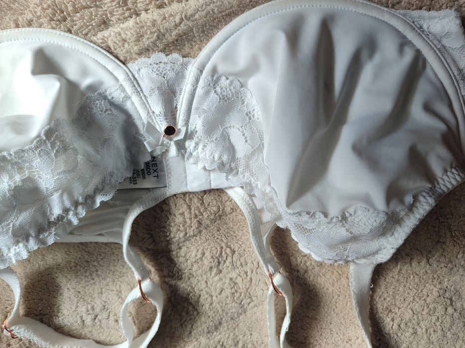 бюстгальтер  36D