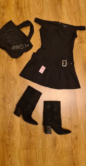 Sukienka S Pretty Little Thing Czarna Plisowana