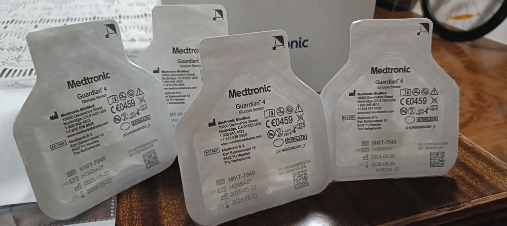 4 Sensory Guardian 4, Medtronic + 28 oval Tape