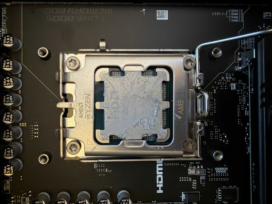 Processador AMD Ryzen 5 9600X + Motherboard MSI MAG B650 TOMAHAWK WIFI + Cooler Scythe Mugen 6