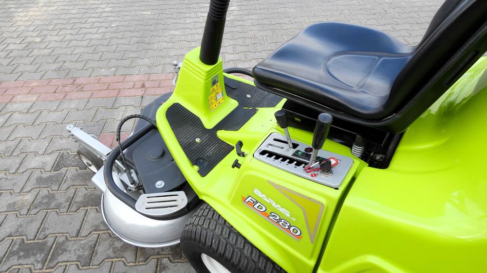 Traktorek kosiarka Grillo FD280 B&S Vanguard 23HP (260222.6) - Baras