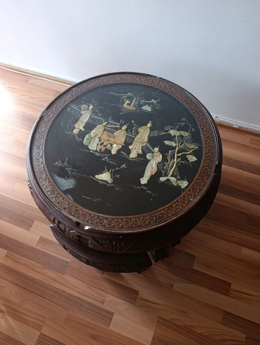 Conjunto de Mobiliário de Luxo - Estilo Oriental e Clássico (Móvel Bar