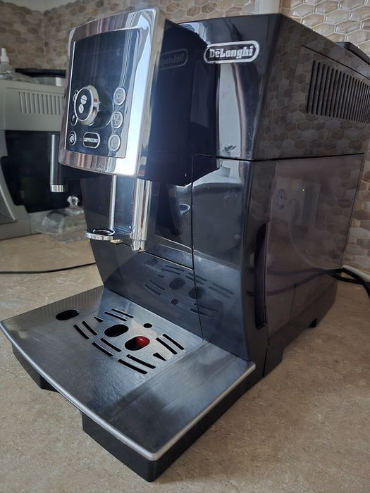 кавова машина  delonghi  ecam 23.450.b