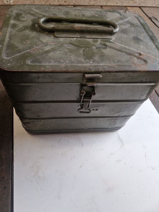 Skrzynka metalowa